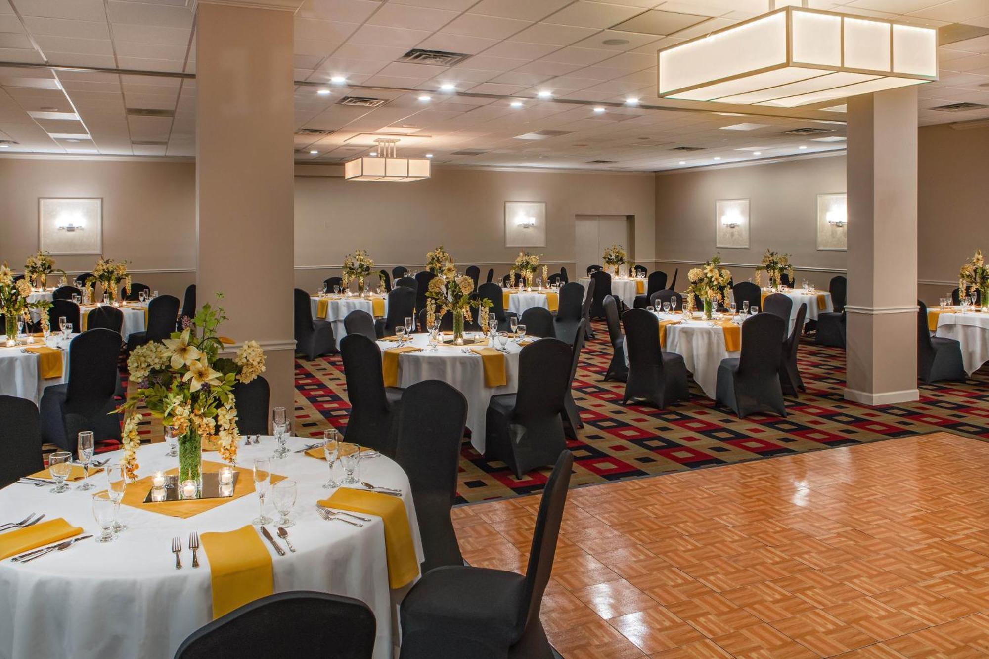 Four Points By Sheraton Kalamazoo Extérieur photo
