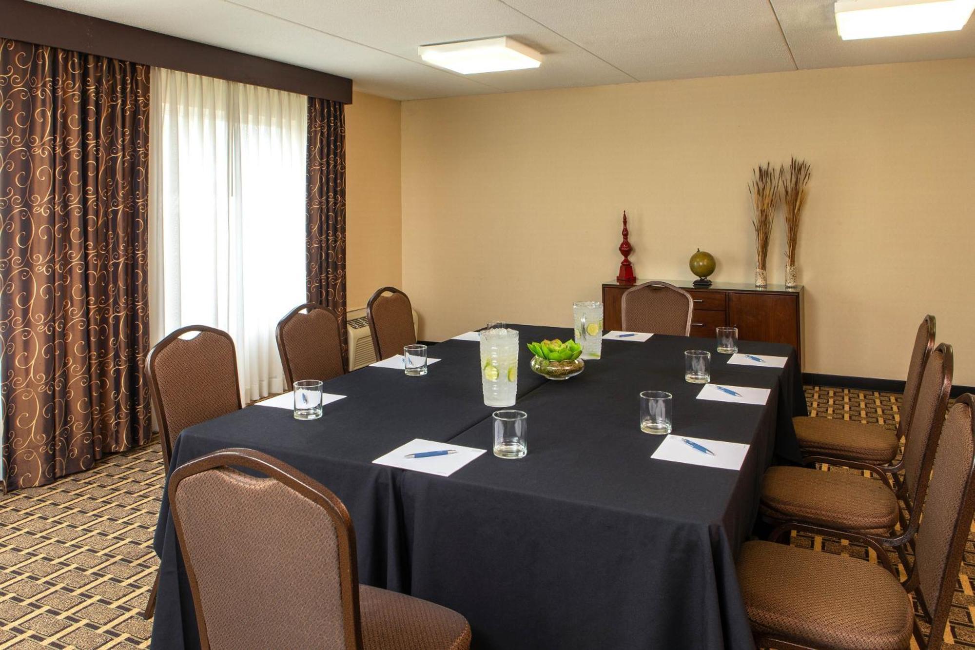 Four Points By Sheraton Kalamazoo Extérieur photo